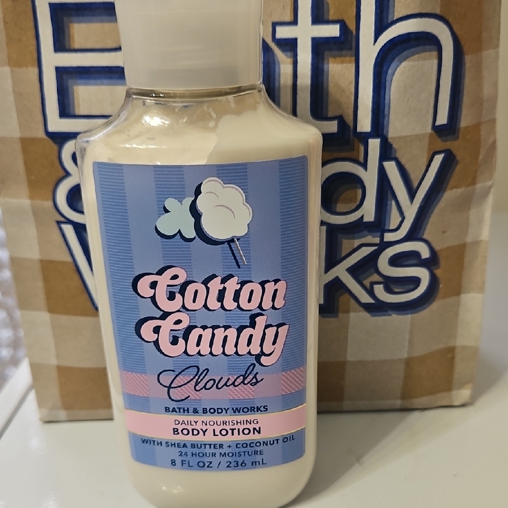 Bath & Body Works Cotton Candy Clouds Daily Nourishing Body Lotion